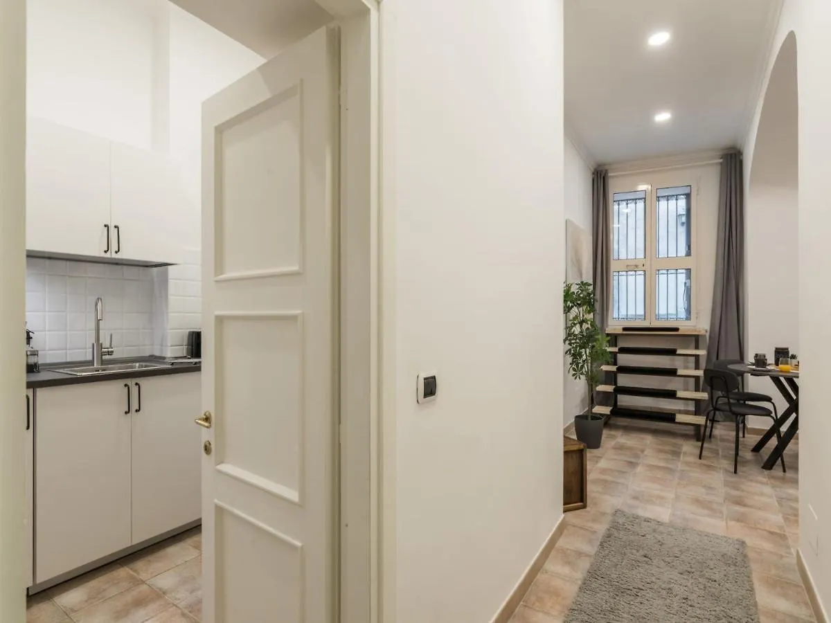 The Best Rent - Gorgeous One-Bedroom Apartment Near Piazza Di Spagna Rome Italy