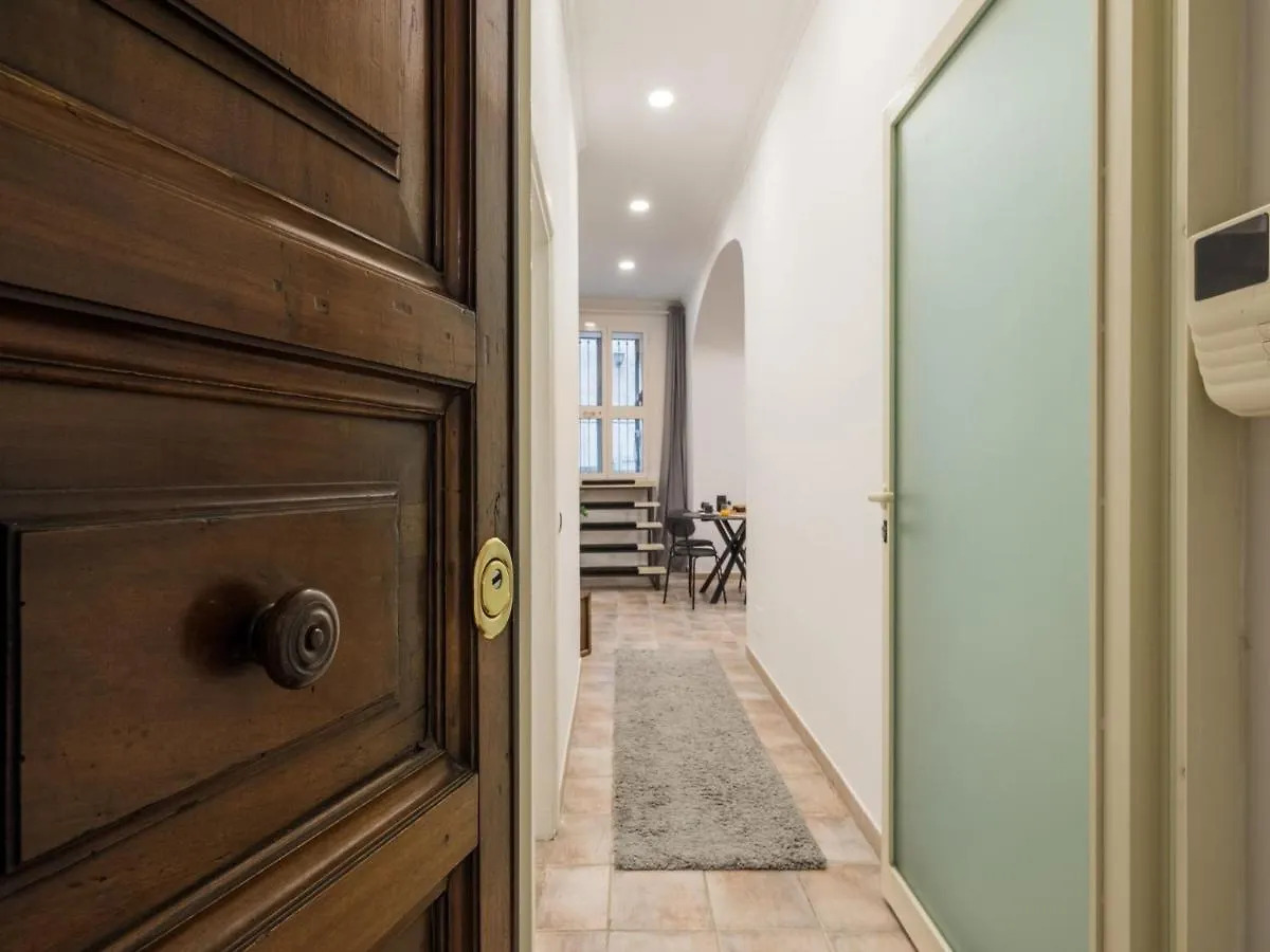 The Best Rent - Gorgeous One-Bedroom Apartment Near Piazza Di Spagna Rome